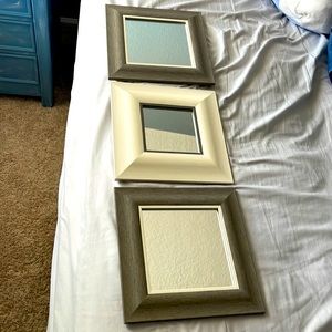 Decorative gray hanging mirror set